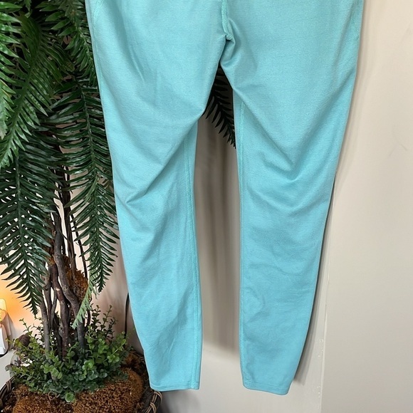L.L. Bean Midweight Base Layer Pants Classic Fitted Leggings Stretch Outdoor - Picture 7 of 13